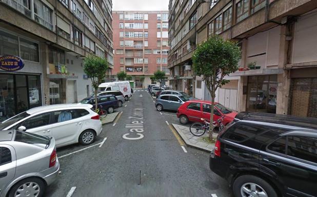 Detenido por estar dentro de un coche con su expareja y con una navaja, quebrantando dos órdenes judiciales