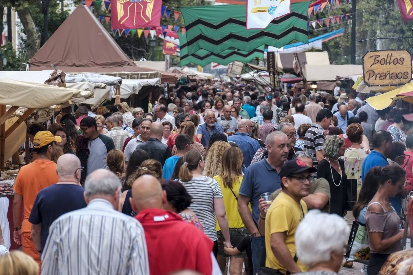 El Mercado Medieval invade la Alameda de Oviedo