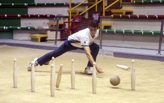 Mario Pellón no encuentra rival