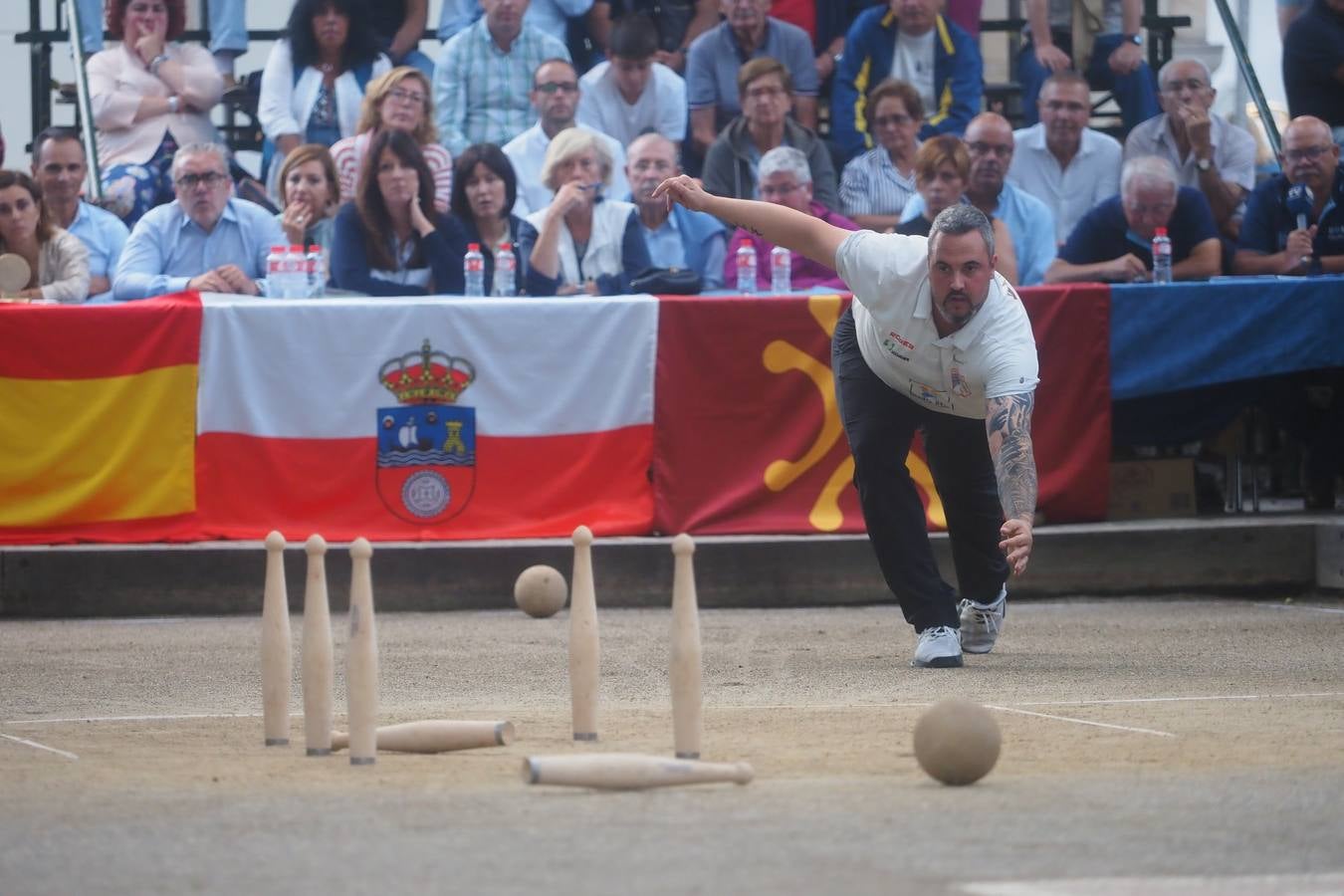 Jesús Salmón gana el concurso de bolos del PRC