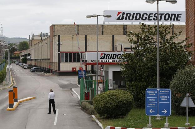 Bridgestone ya vende su neumático de camión tras invertir 24 millones