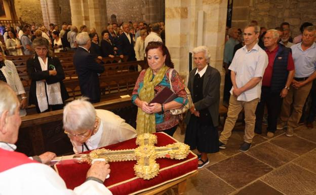 Santo Toribio reúne a cientos de devotos de La Cruz