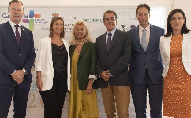 Isabel Tocino: «El siglo XXI es el de las mujeres, que están de moda»