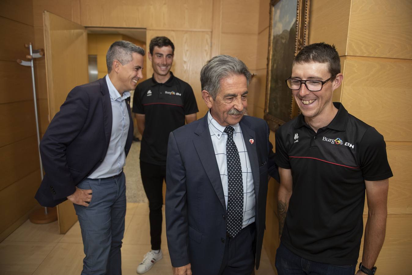 Revilla felicita a Madrazo y Ezquerra, «dos extraordinarios deportistas modestos y gente honrada»