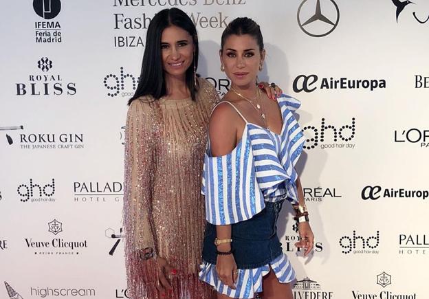 Elena Tablada, madrina del desfile de Odette Álvarez en La Magdalena