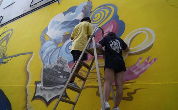 'En zona joven' lleva a El Astillero talleres grafiti, defensa personal y cocina