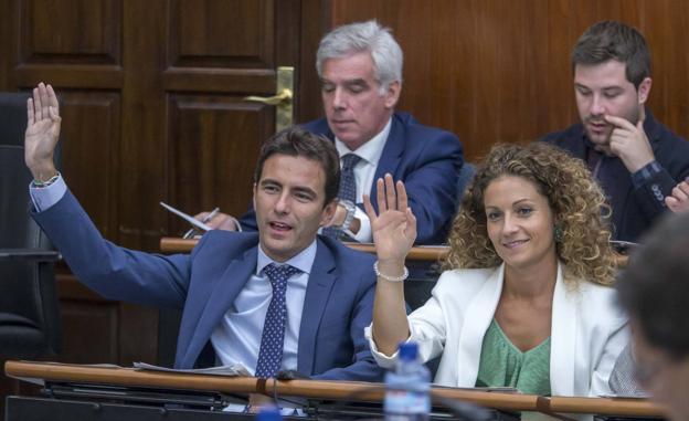 Quiñones admite que tiene «muchas papeletas» para relevar a Casares en el Ayuntamiento