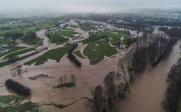 «Las ayudas por las inundaciones son una necesidad urgente porque contra el drama no se puede hacer política»
