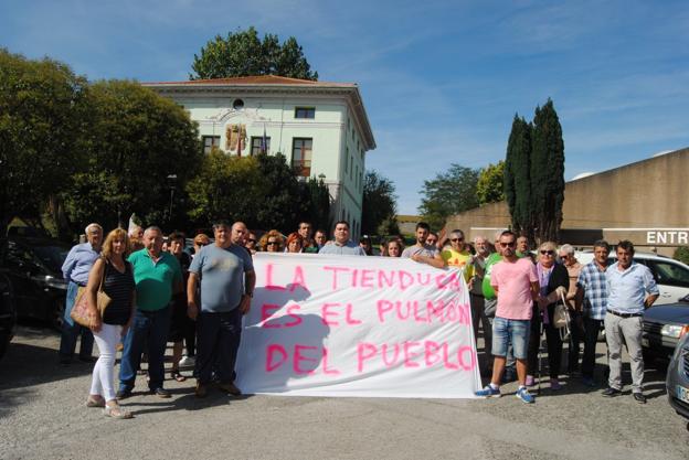 Ambrosero, contra el cierre de su bar