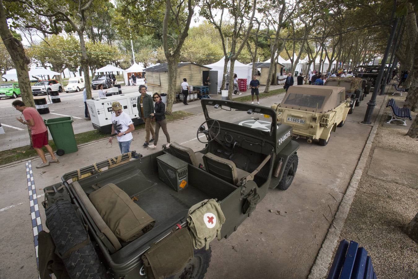 Las 'tropas' desfilan por Santander antes de la recreación del Día D