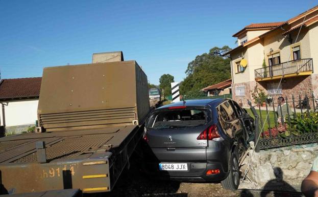 Se restablece la línea ferroviaria entre Oviedo y Santander tras el accidente en el paso nivel de Llanes