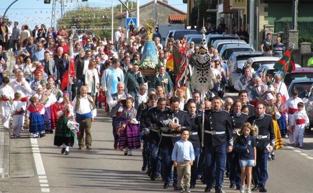 Guarnizo celebra sus días grandes de las fiestas de El Pilar