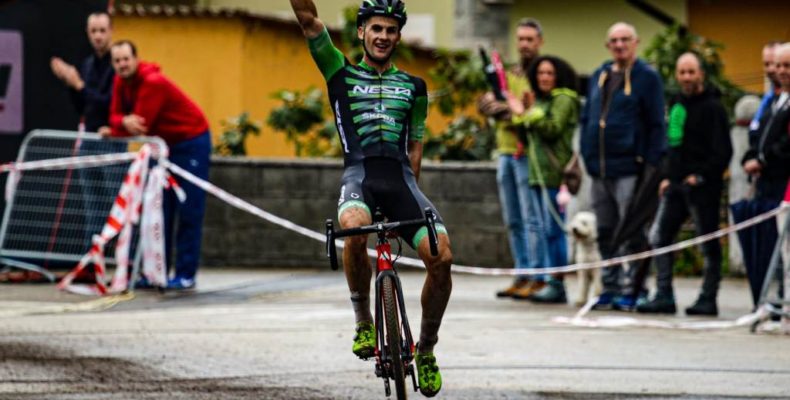 Kevin Suárez y Lucía González Blanco ganan en Los Corrales y hacen doblete