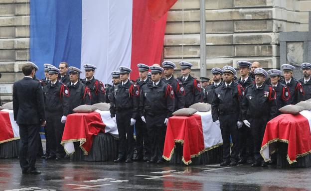 Macron llama a permanecer «vigilantes» ante la amenaza terrorista