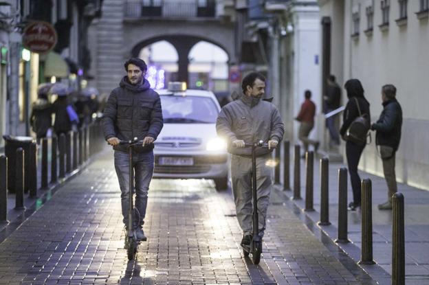 Los ciclistas están conformes con el uso exclusivo de las aceras para peatones