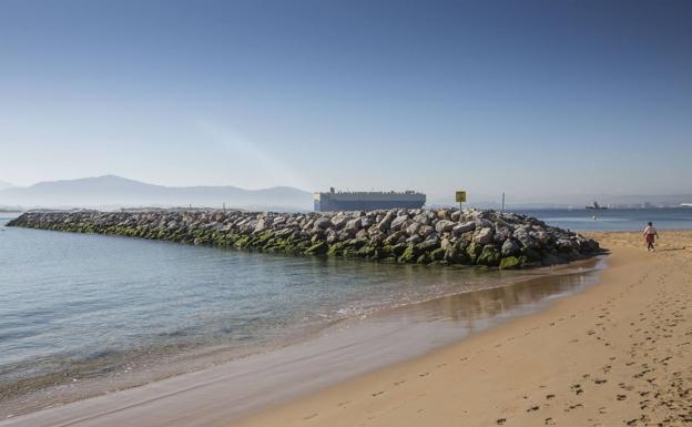 Los plazos de Medio Ambiente sobre La Magdalena enfadan a Ceruti e Igual que insisten en la necesidad de los rellenos