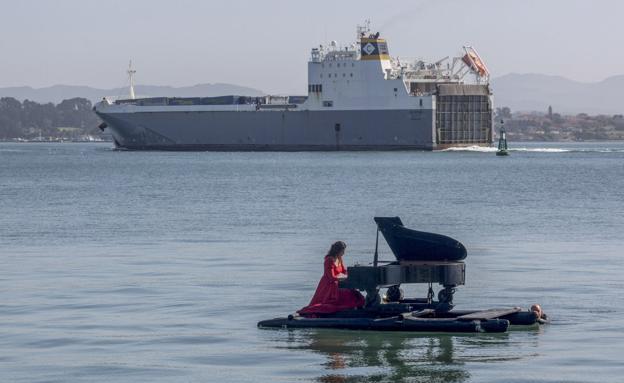 La música se baña en la bahía