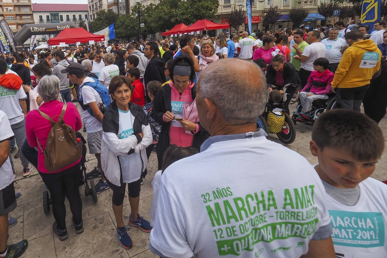 La 32ª Marcha Amat reúne en Torrelavega a cientos de personas