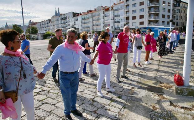 La ministra de Trabajo defiende las «pensiones sostenibles» para que los jubilados no pierdan poder adquisitivo