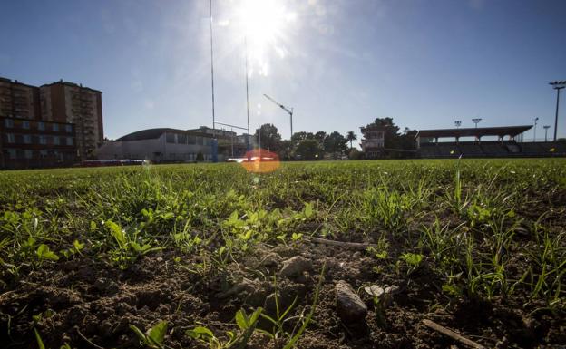 Ayuntamiento y Bathco chocan sobre la aparición de los residuos en el Ruth Beitia