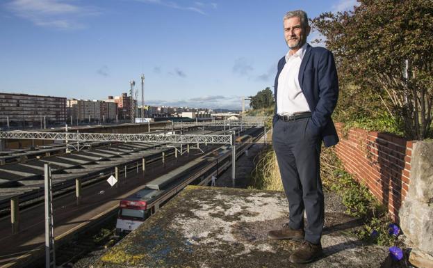 «El urbanismo de Santander, detrás de la cara bonita, es caótico»