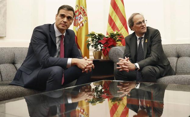 Los empresarios catalanes llaman al diálogo «sin excusas» entre Sánchez y Torra