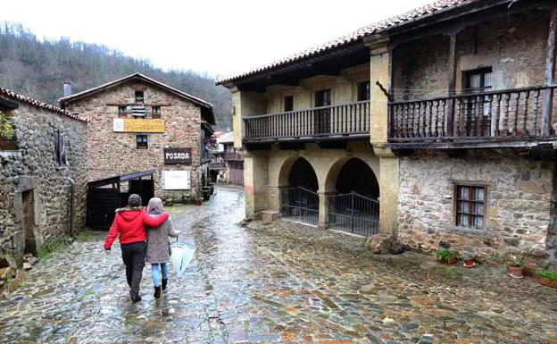 Bárcena Mayor, séptima Maravilla Rural de España 2019