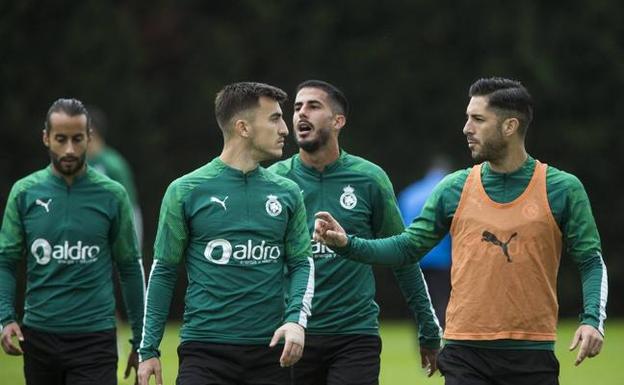 Iván Ania baraja sus cartas