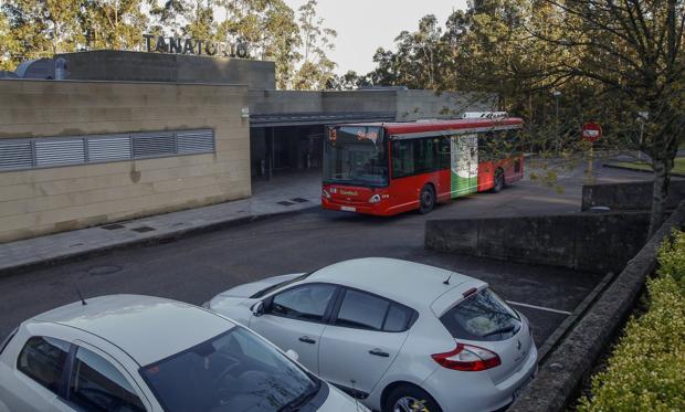 El acceso al tanatorio de Río Cabo de Torrelavega se mejorará con nuevas señalizaciones