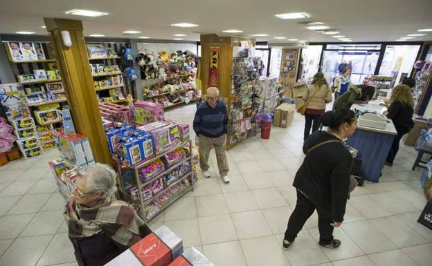 La campaña de Navidad generará en Cantabria unos 6.400 contratos