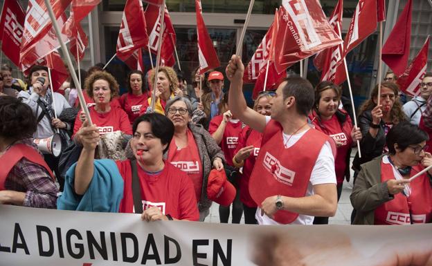 UGT y CC OO advierten a la patronal de dependencia que se ha llegado a «un punto de inflexión» en el nuevo convenio colectivo