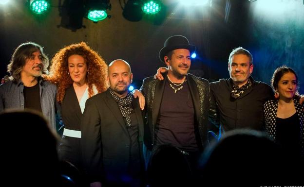La compañía cántabra Al Aire estrena 'Arriba los corazones', un homenaje al flamenco y la familia Flores