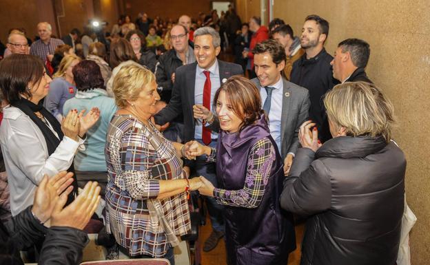 Lastra llama al voto en Santoña apelando al miedo al fascismo y a la derecha