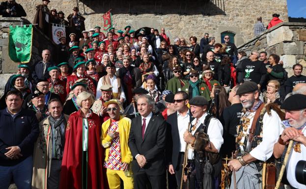 «Amor y color para Potes y el orujo»