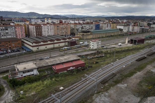 Equipo de gobierno de Santander y oposición asumen que hay que «repensar» la integración ferroviaria