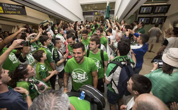 El documental 'Este año sí', sobre el ascenso del Racing a Segunda, se estrenará el 12 de diciembre