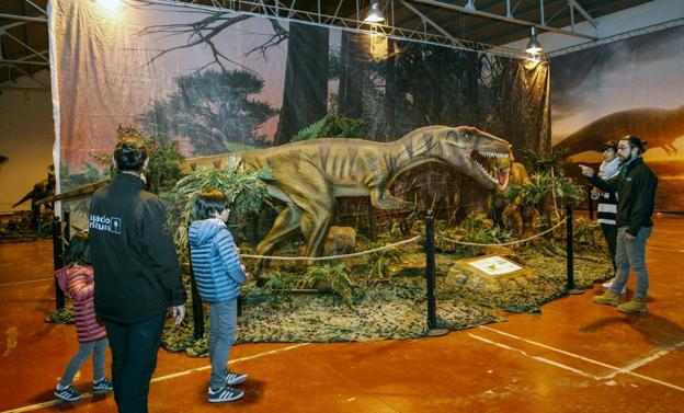 La Lechera se transforma en un gran parque jurásico