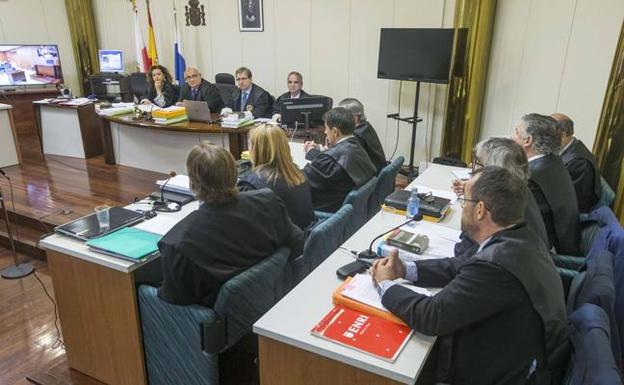 La Audiencia desvelará hoy si aparta o deja a Santullán en el juicio de La Loma