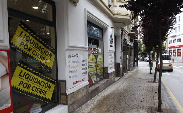 Innovación destinará 40.000 euros más para revitalizar el comercio de Torrelavega