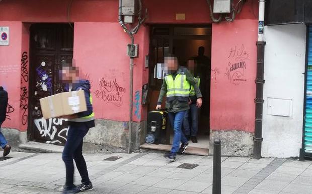 Cae otro camello sexagenario, que vendía cocaína en el centro de Santander