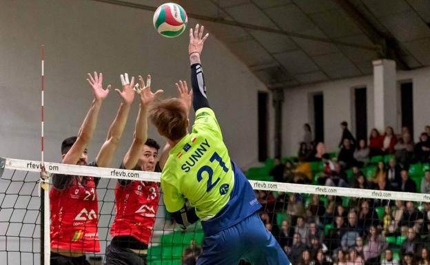 El Textil Santanderina se estrella en casa ante el Manacor