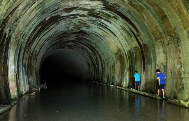 Un túnel abandonado repleto de historias