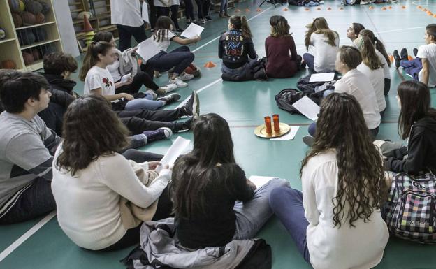 Los estudiantes cántabros suben en Matemáticas y bajan ligeramente en Ciencias, según el Informe PISA