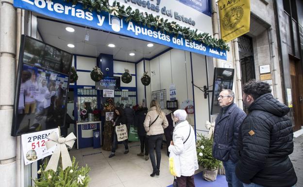 El décimo premiado con 125.000 euros está a punto de cobrarse dos años después