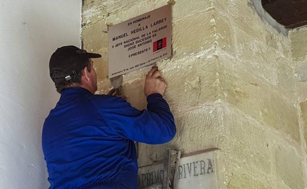 El Gobierno recuerda a los ayuntamientos «la obligación» de cumplir con la Ley de Memoria Histórica