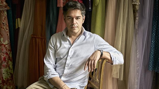 «España no cree en sus diseñadores de moda»