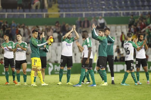 Catorce jugadores del primer equipo del Racing terminan contrato el 30 de junio