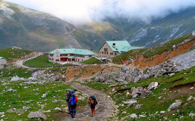 Luz verde a la instalación del nuevo suministro eléctrico del Refugio de Áliva