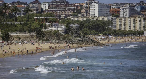 El decreto sobre pisos turísticos regulará más de mil alojamientos que están al margen de la ley