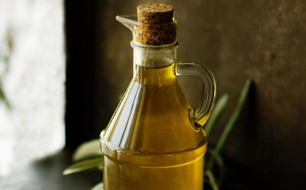 Las grandes posibilidades de aromatizar el aceite para cocinar en casa